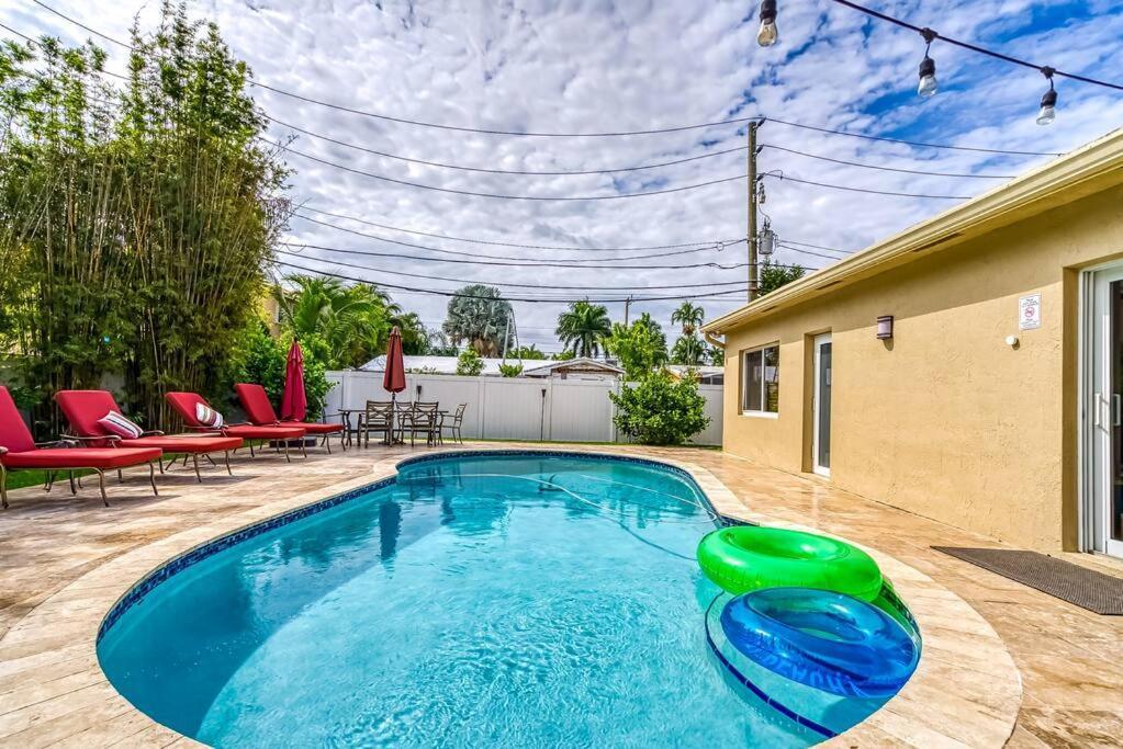 Hollywood Lakes Villa Close To Beach W/Heated Pool Exterior photo